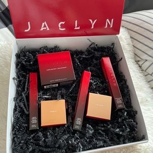 Jaclyn cosmetics Valentine’s Day Set